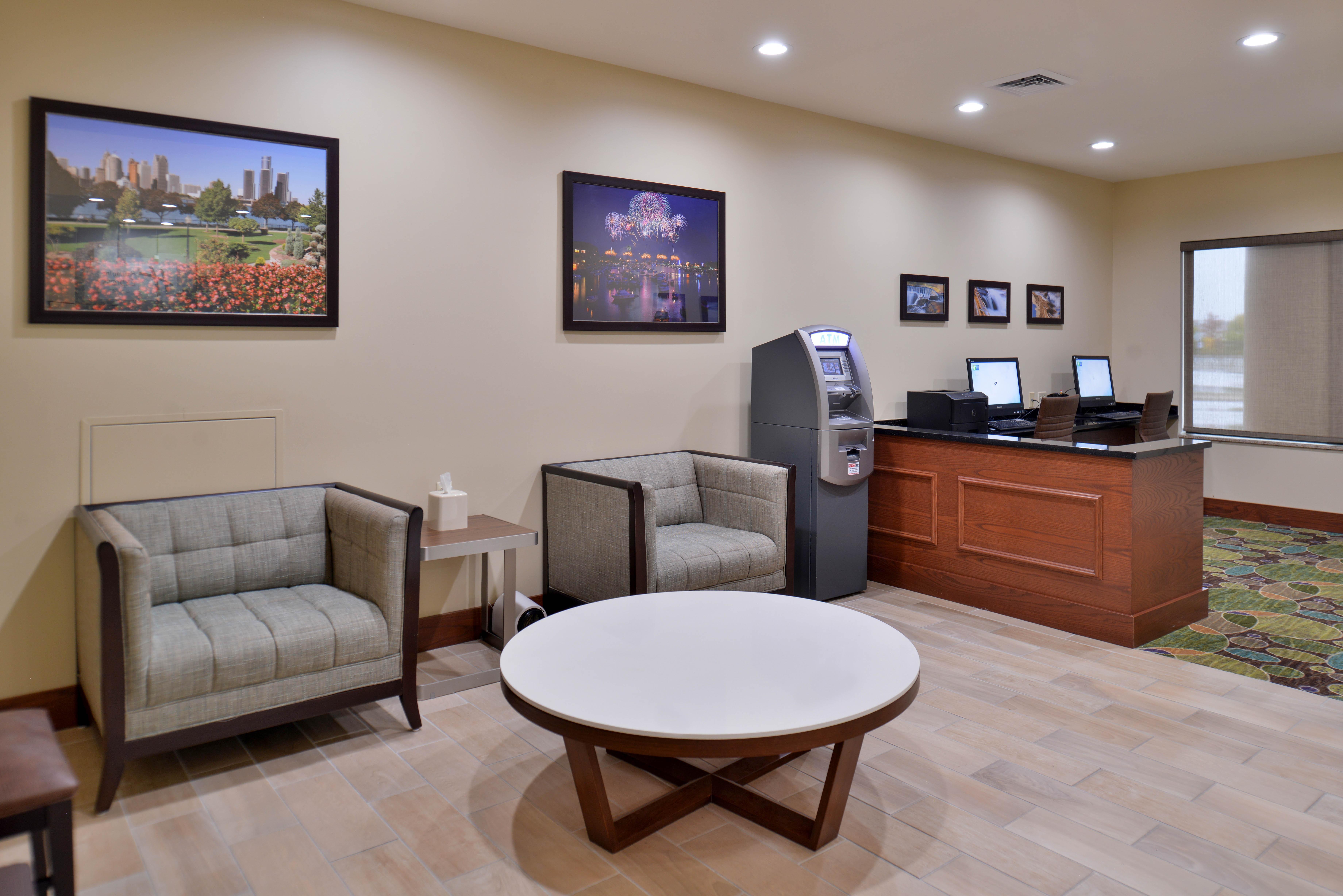 Express & Sw - Detroit Area By Ihg Hotel